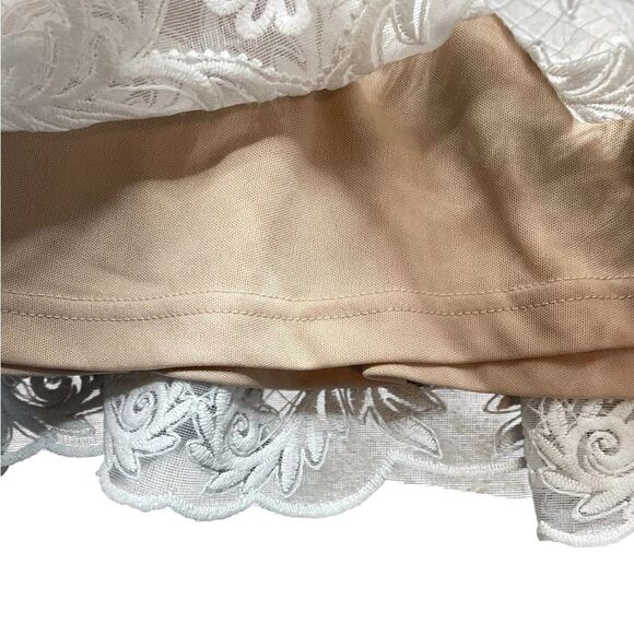 NWT FATE Lace Embroidered Dress White Size Small - Picture 10 of 12